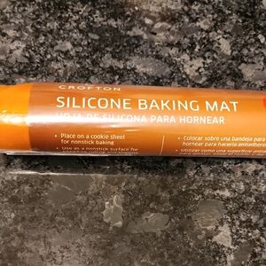 Crofton Silicone Baking Mat